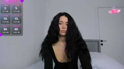 may_xx online show from 12.09.24