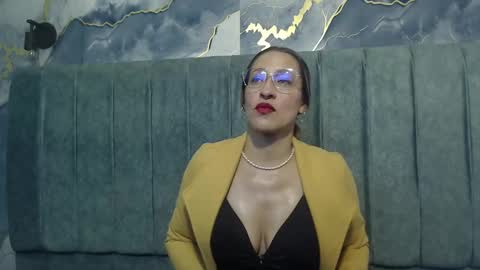 Maya online show from 09.17.25