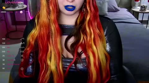 Snapshot of maya_mils chatting on 01.19.25 Maya Mils online show from 01.19.25