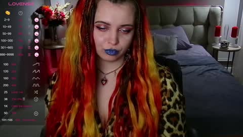 Snapshot of maya_mils chatting on 01.29.25 Maya Mils online show from 01.29.25