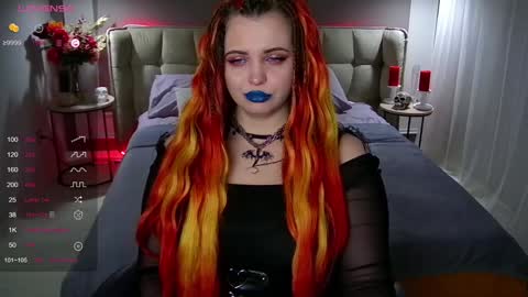 Snapshot of maya_mils chatting on 01.30.25 Maya Mils online show from 01.30.25