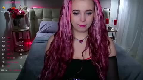 Snapshot of maya_mils chatting on 02.13.25 Maya Mils online show from 02.13.25