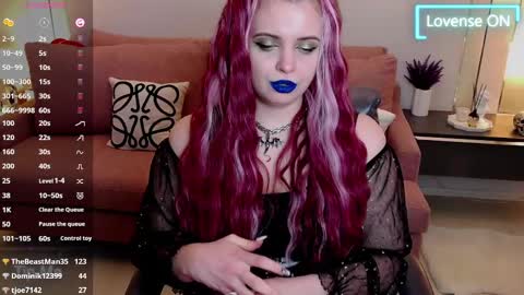 Snapshot of maya_mils chatting on 02.25.25 Maya Mils online show from 02.25.25