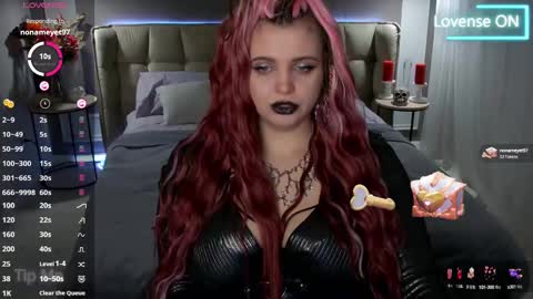 Snapshot of maya_mils chatting on 03.02.25 Maya Mils online show from 03.02.25