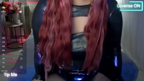 Snapshot of maya_mils chatting on 03.12.25 Maya Mils online show from 03.12.25