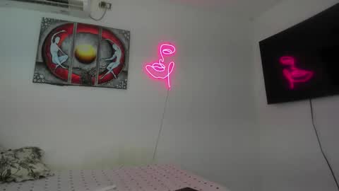 maya_nova1 online show from 02.01.26