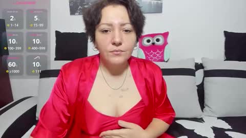 Snapshot of mayablowsyou chatting on 11.18.25 mayablowsyou online show from 11.18.25