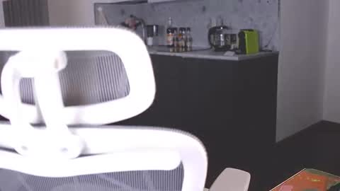 mayaik online show from 10.23.25