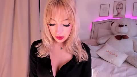 Mayajhons online show from 11.05.25