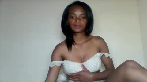 mayalabelle online show from 11.02.25