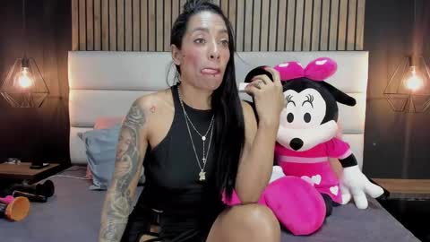 Nicolle Ruselle   Hello my lovely  schedule for great fun from  630 am and end 800 pm Colombian time I wait for you online show from 01.03.25
