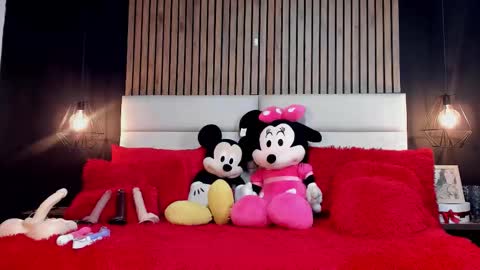 Nicolle Ruselle   Hello my lovely  schedule for great fun from  630 am and end 800 pm Colombian time I wait for you online show from 09.24.25