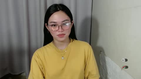 Snapshot of mayasally_ chatting on 12.29.24 mayasally_ online show from 12.29.24