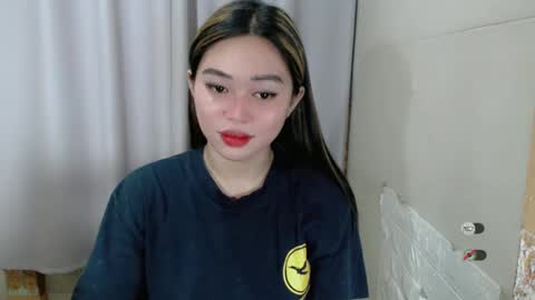 Snapshot of mayasally_ chatting on 01.27.25 mayasally_ online show from 01.27.25