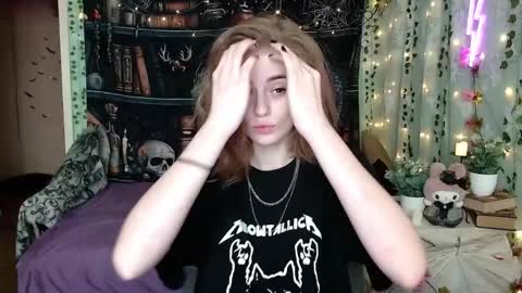 maybe_yours333 online show from 04.16.26