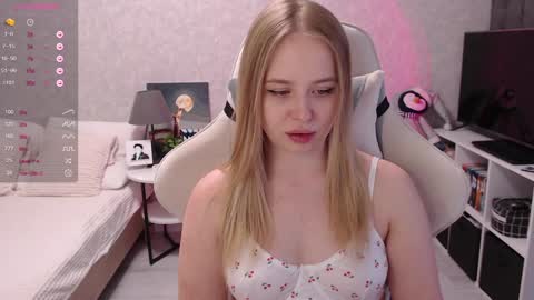 maybebabyx online show from 12.11.24