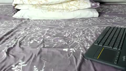 Maybelline69 online show from 09.19.25