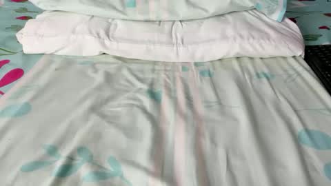 Maybelline69 online show from 12.17.25