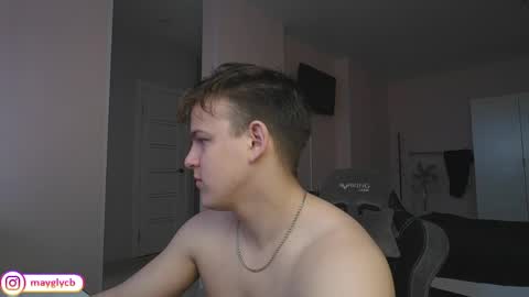 Snapshot of maygly chatting on 05.16.26 Slava and Alextatto online show from 05.16.26