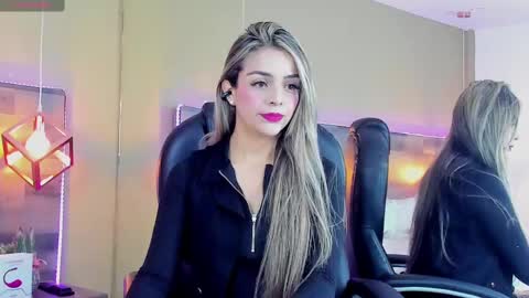 MaylinFox online show from 01.07.25