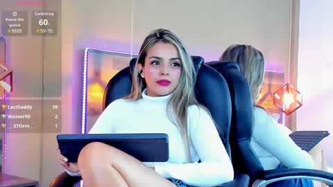 MaylinFox online show from 01.11.25