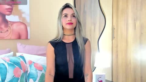 MaylinFox online show from 02.20.25