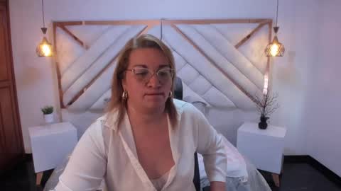 Mailyn online show from 03.04.25