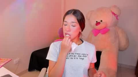 may online show from 11.04.25