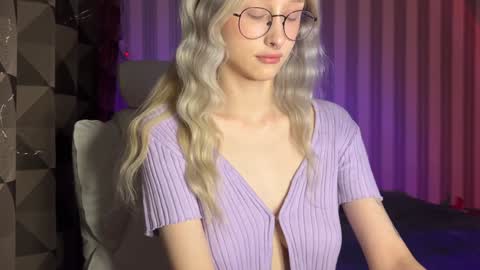 mayvi_cold online show from 01.30.25