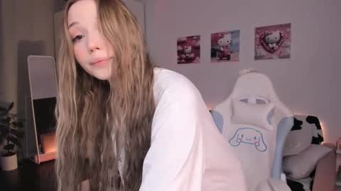  Mila  online show from 02.10.25