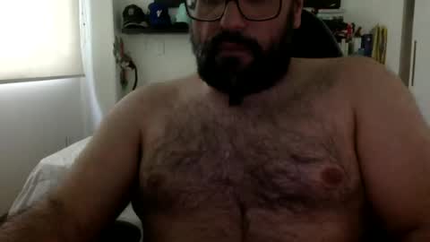 Snapshot of mbotve chatting on 06.18.26 VzlaMan online show from 06.18.26