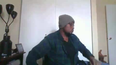 Snapshot of mbsupreme chatting on 02.17.26 Mark online show from 02.17.26