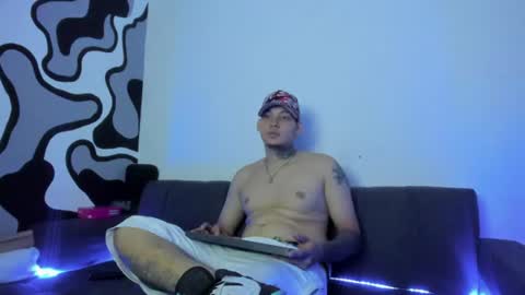   online show from 08.06.26