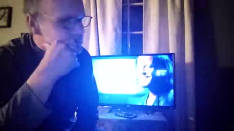 mcfly1973 online show from 10.17.25