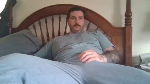 Snapshot of mdavis1six chatting on 02.18.25 Davis online show from 02.18.25