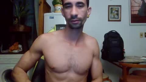 Snapshot of mdbisc chatting on 12.25.24 mdbisc online show from 12.25.24