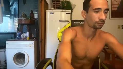 Snapshot of mdbisc chatting on 01.31.25 mdbisc online show from 01.31.25