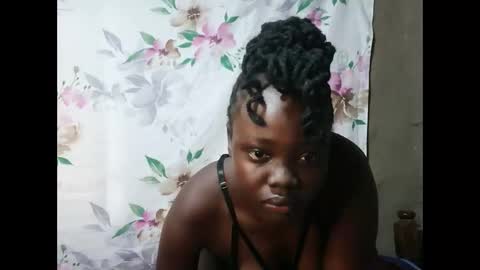 Snapshot of mdivah chatting on 10.11.25 mdivah online show from 10.11.25