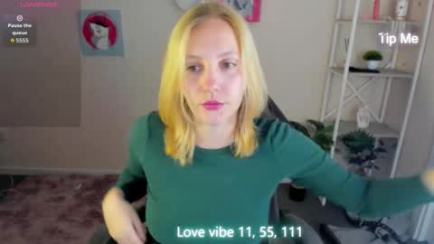 Snapshot of me1issa_bell chatting on 02.17.26 Melissa online show from 02.17.26