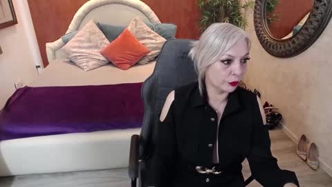 Snapshot of meamandax chatting on 01.20.25 meamandax online show from 01.20.25