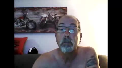 me at home online show from 09.20.25