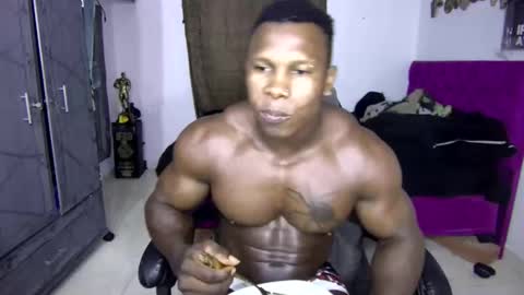 Snapshot of medellinblacx chatting on 10.25.25 medellinblacx online show from 10.25.25