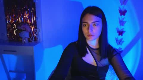 Snapshot of medina_andress chatting on 03.12.25 Dina online show from 03.12.25