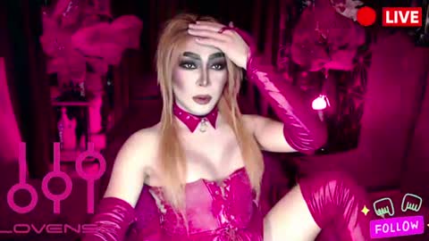 THE QUEEN ALPHA   Queen Medusa Prey online show from 06.11.26