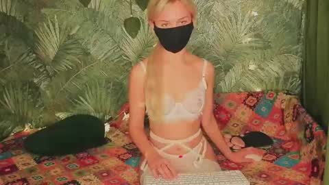 meeeewmeeeeow online show from 10.24.25