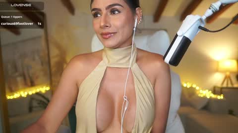 Snapshot of meegan1 chatting on 02.01.25 Andrea  online show from 02.01.25