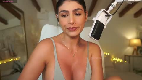 Snapshot of meegan1 chatting on 03.02.25 Andrea  online show from 03.02.25