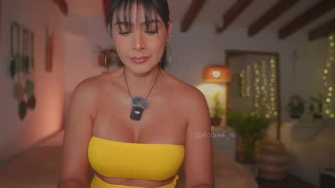 Snapshot of meegan1 chatting on 10.08.25 Andrea  online show from 10.08.25