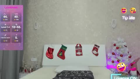 Snapshot of meegannlovee7 chatting on 12.27.24 Megan online show from 12.27.24