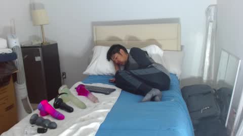 Snapshot of meekthetwink181 chatting on 09.20.25 MeekTheTwink18 online show from 09.20.25